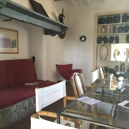 La Fratta Art - House